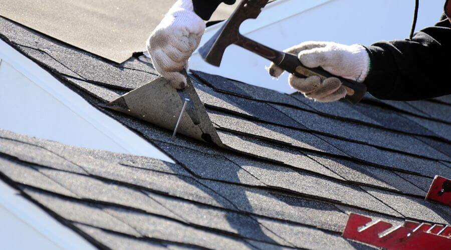 Professional gutter cleaning in Creighton, NE